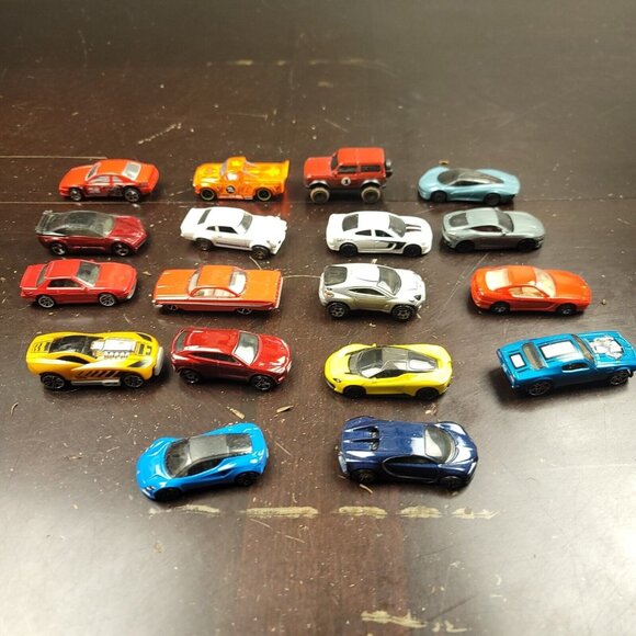 Lot of‎ 18 Loose Hot Wheels Vehicles Cars Die Cast Miscellaneous Hot Wheels 5 - Picture 3 of 4